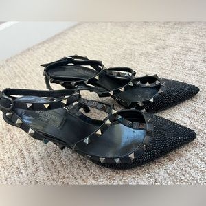 ✨Valentino Garavani Noir Crystal Rockstud Pumps - 38.5✨